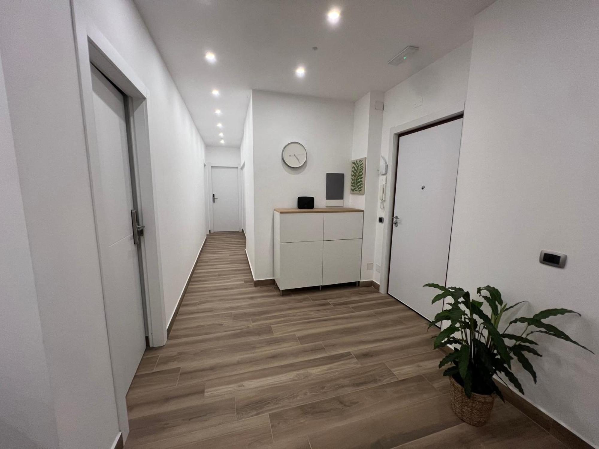 Suite 98 — Photos 1